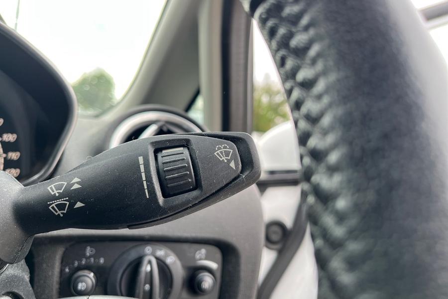 Ford FIESTA Photo autoimg-37c3bbef6ed149abdb776bededbaabd1396b0f7b.jpg