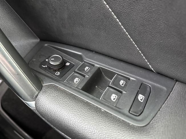 VOLKSWAGEN Tiguan Photo 37