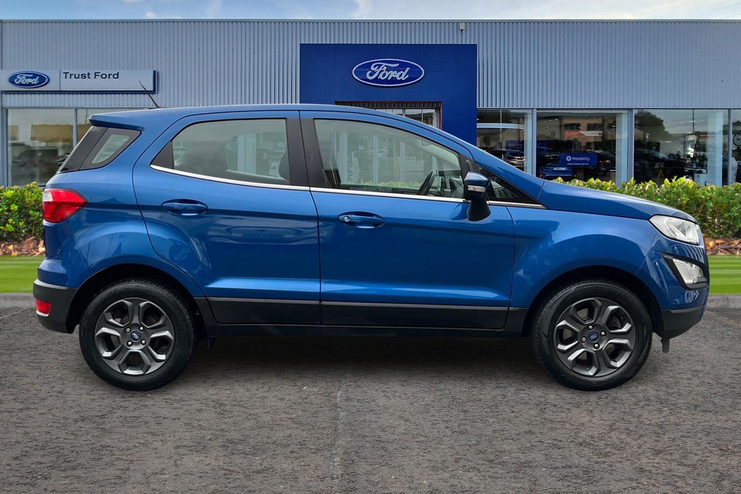 Ford ECOSPORT Photo 2