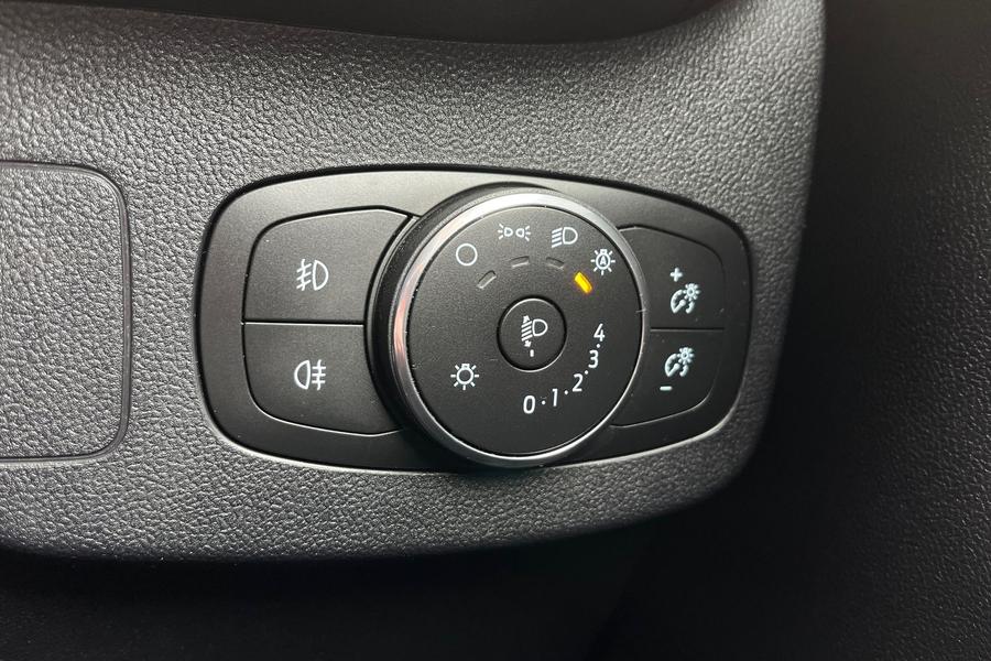 Ford Puma Photo autoimg-37c960bba9ecc3a4f2aa9ca1ddadb0084bf8410f.jpg