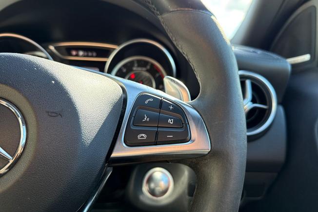 MERCEDES-BENZ Gla Photo 17