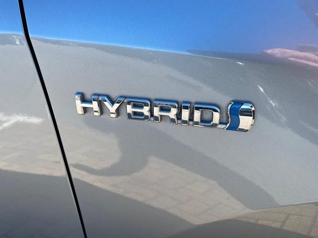 TOYOTA Auris Photo 21