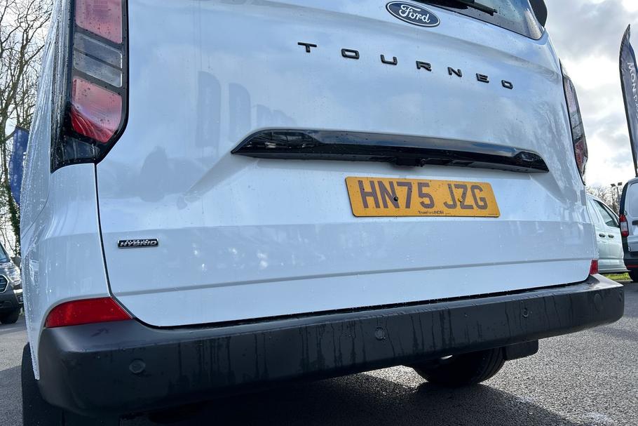 Used FORD TOURNEO CUSTOM HN75JZG 28