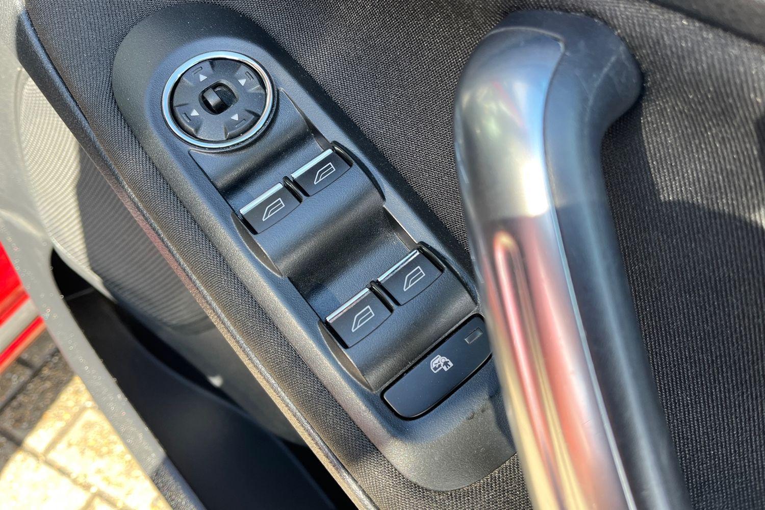 Ford S-Max Photo 15