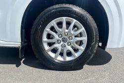 VOLKSWAGEN Transporter Photo 5