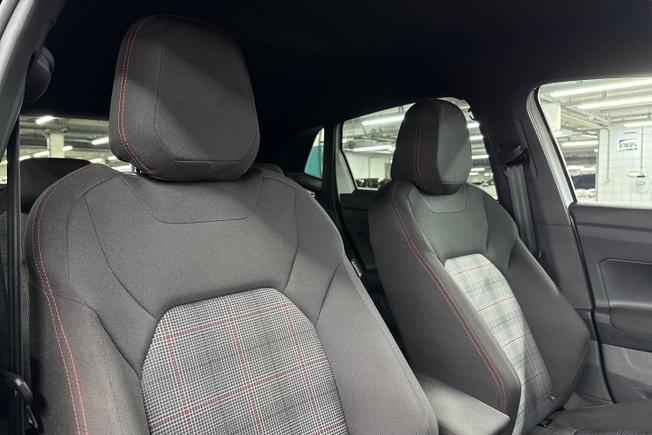VOLKSWAGEN Polo Photo 28