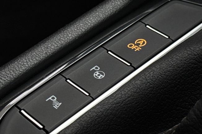 VOLKSWAGEN Tiguan Photo 23