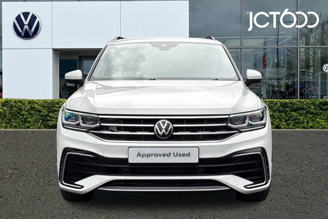 VOLKSWAGEN Tiguan Photo 8