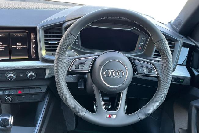 AUDI A1 Photo 11