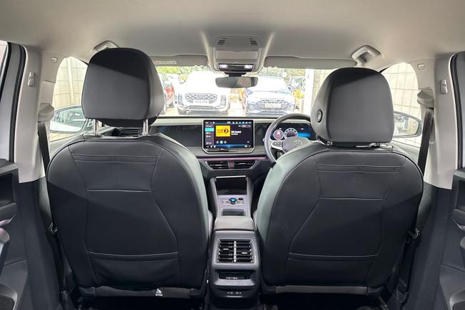 VOLKSWAGEN Tiguan Photo 28
