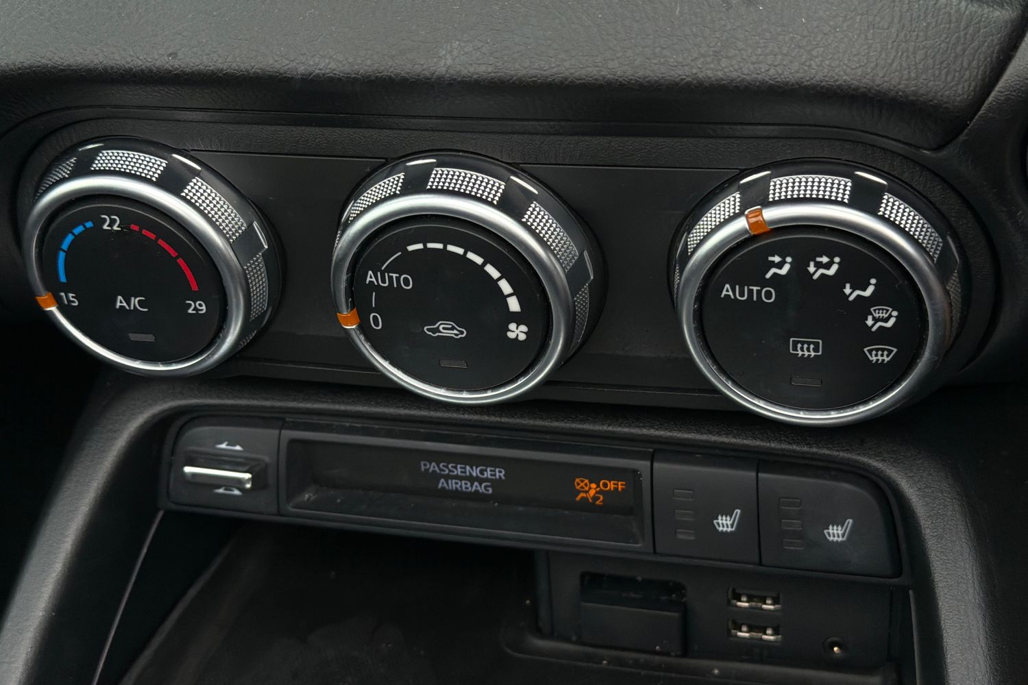 Mazda MX-5 Photo 23