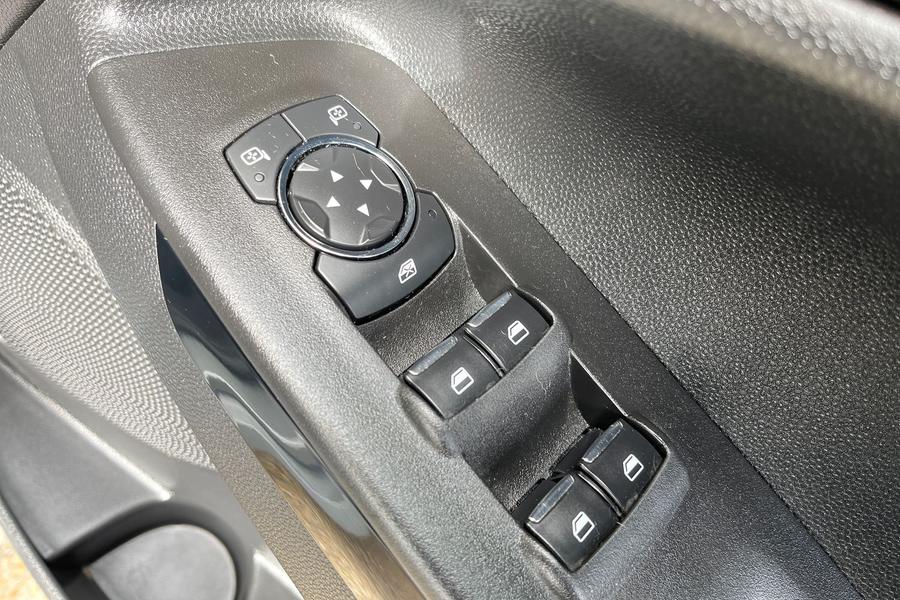 Ford ECOSPORT Photo autoimg-37dd7a6cca8a5ba7d37ada49a41994859871b262.jpg