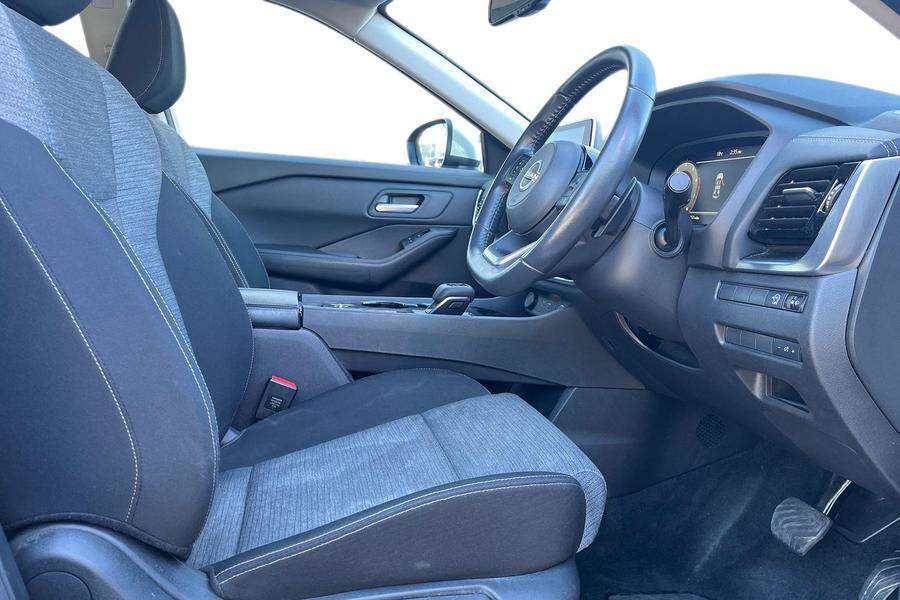 Nissan X-TRAIL Photo autoimg-37e2792a535208178097523ec1de8988bd647de8.jpg