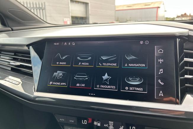 AUDI Q4 E-Tron Photo 54