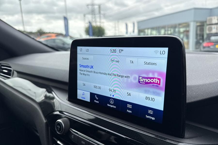Ford KUGA Photo autoimg-37e40c53d415661a329ffe8d044f1a2a267cf012.jpg