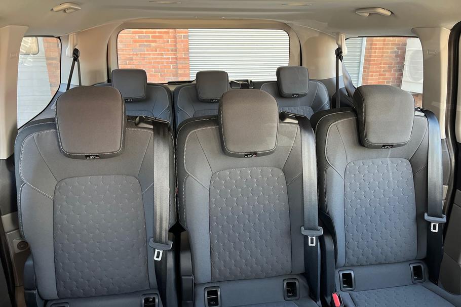 Used Ford TOURNEO CUSTOM WN26TTZ 24
