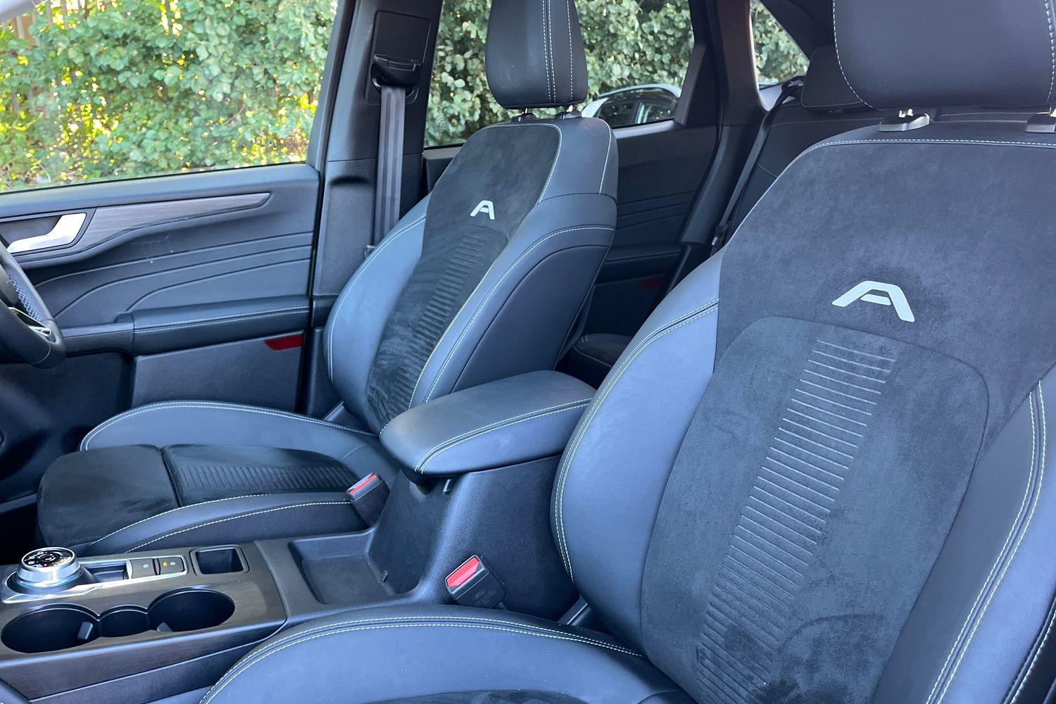 Ford KUGA Photo 18
