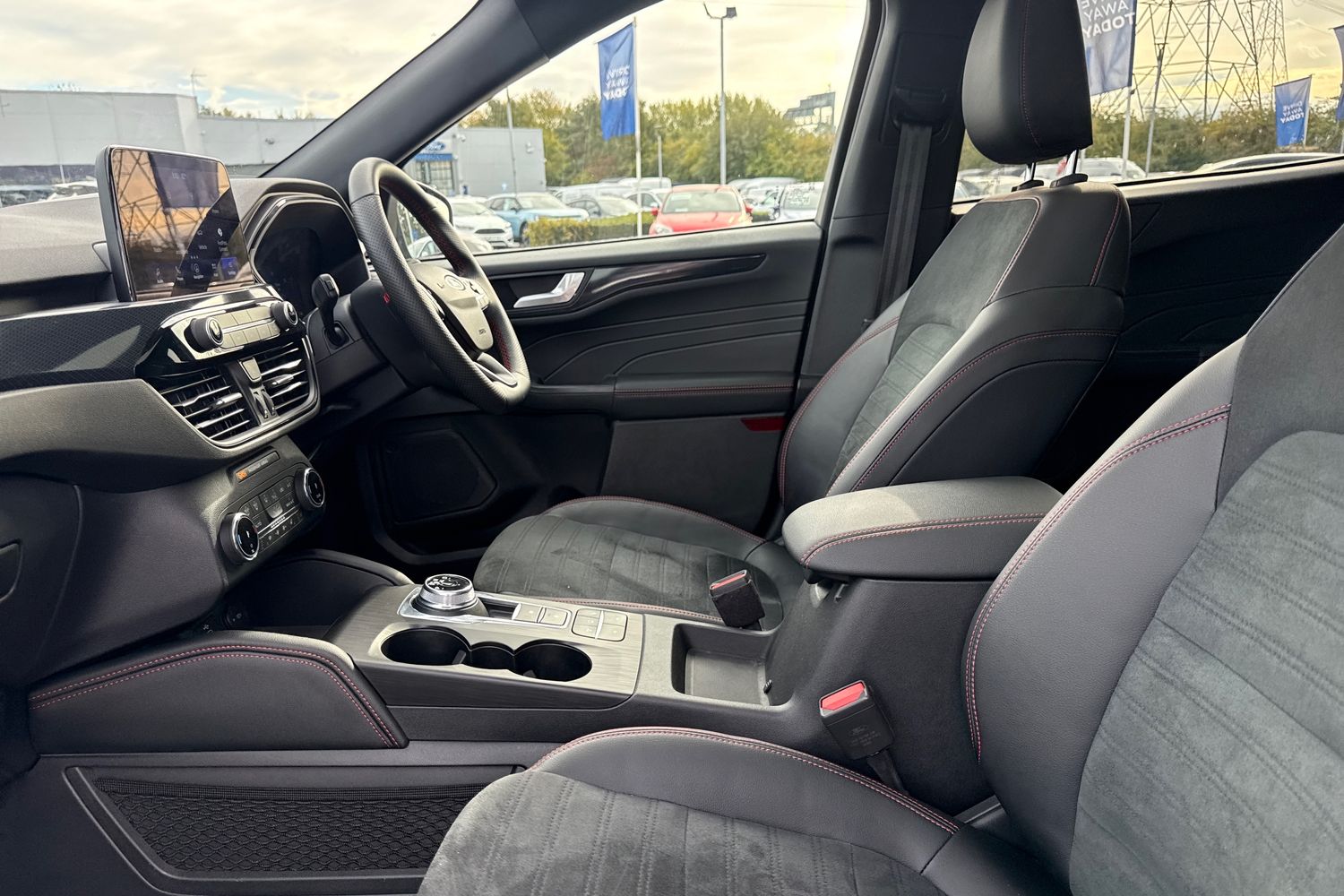 Ford KUGA Photo 18