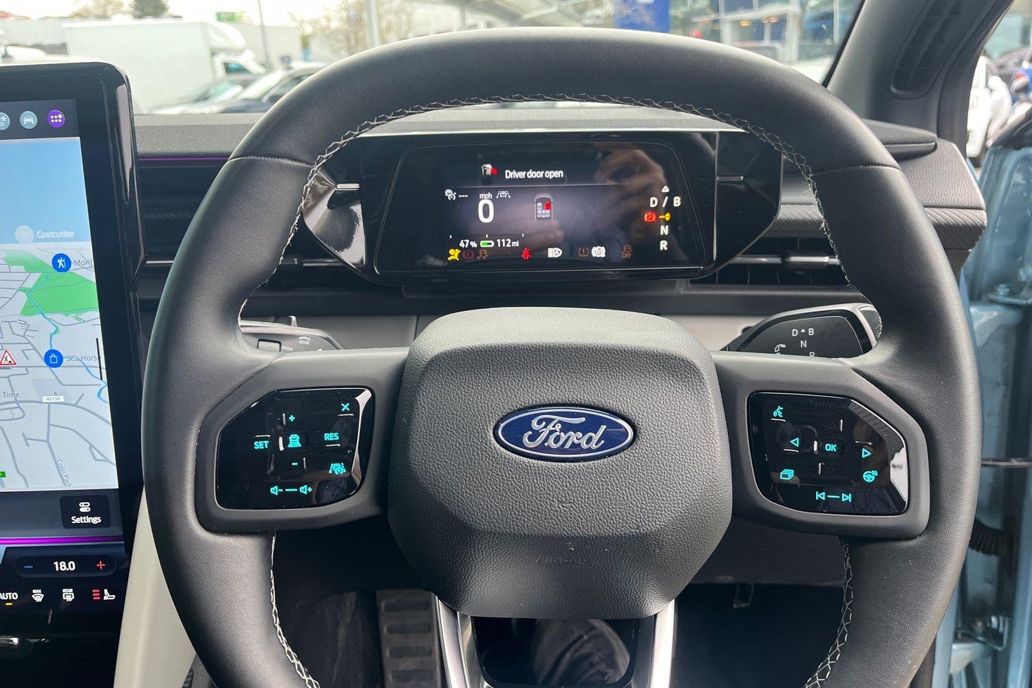 Ford Explorer Photo 11