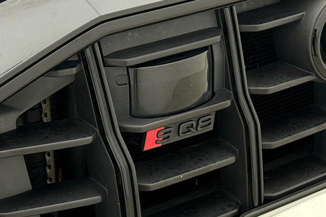 AUDI Sq8 Photo 21