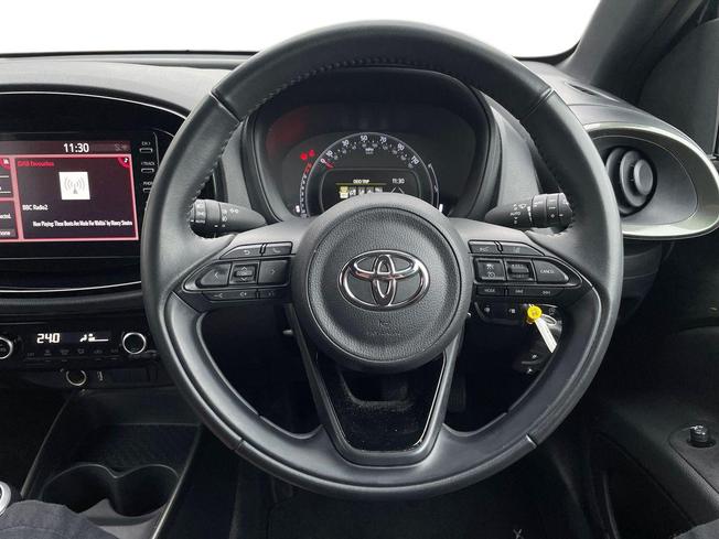 TOYOTA Aygo X Photo 11