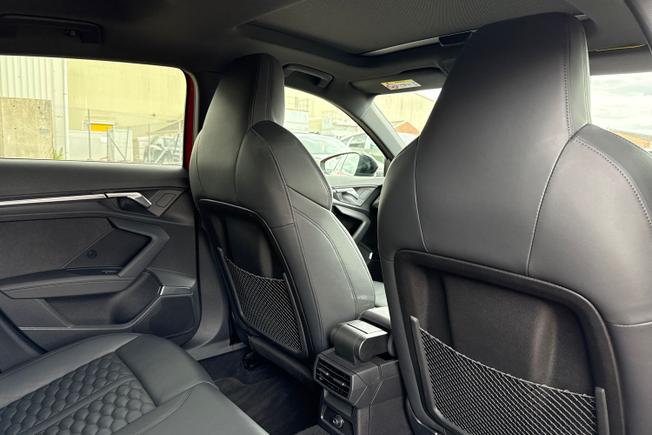 AUDI RS3 Photo 43