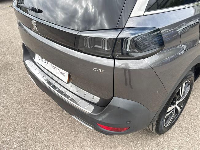 PEUGEOT 5008 Photo 24