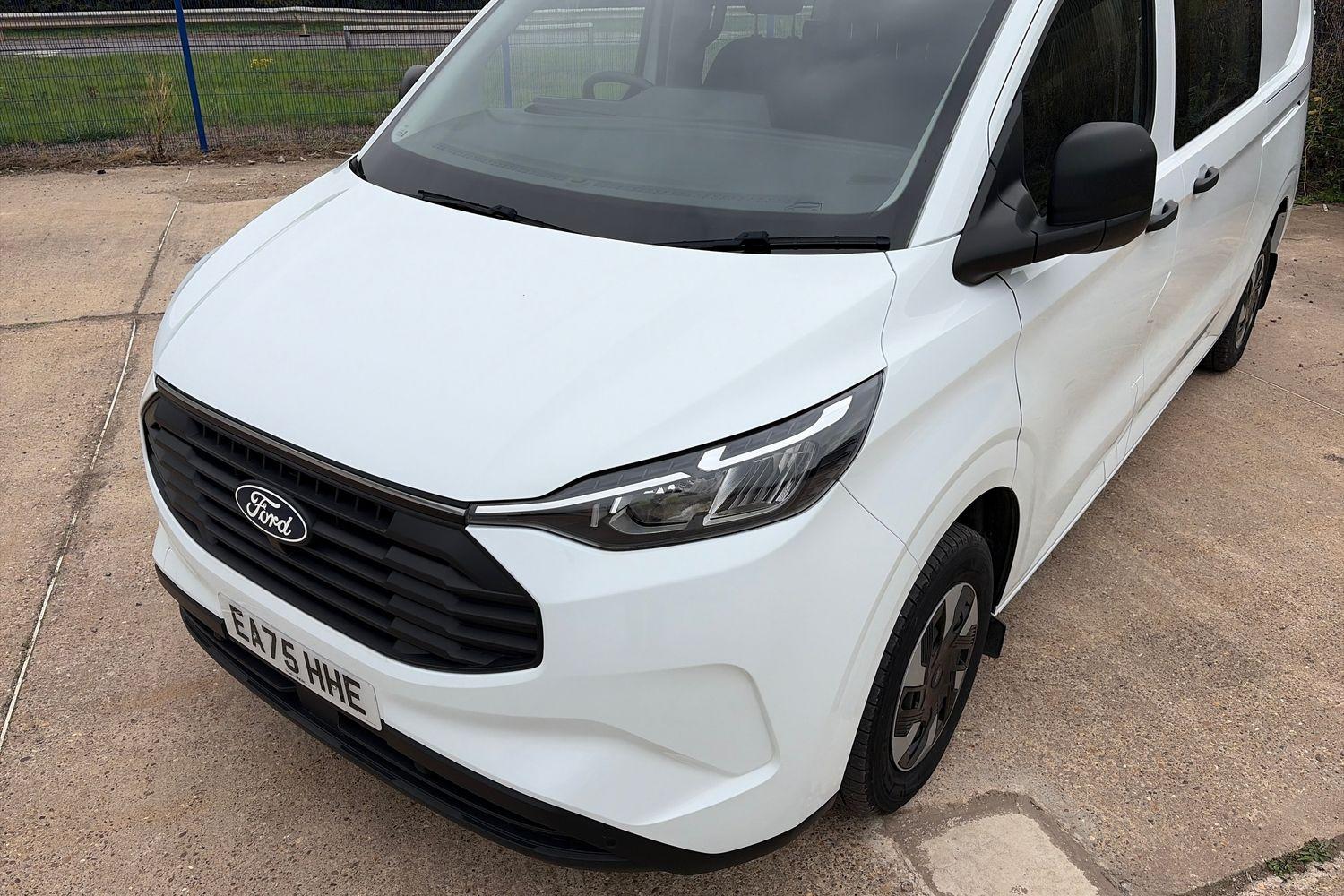 Ford TRANSIT CUSTOM Photo 25