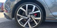 Volkswagen Golf GTI Performance Photo 4