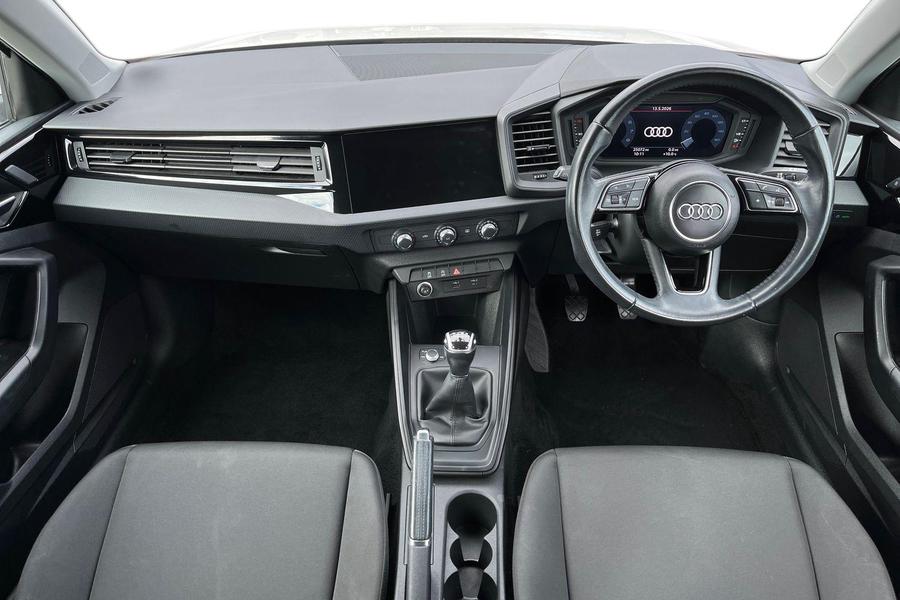 Audi A1 Photo autoimg-38085e51f3c50e419b9d05806b3f85c6609b3cd6.jpg