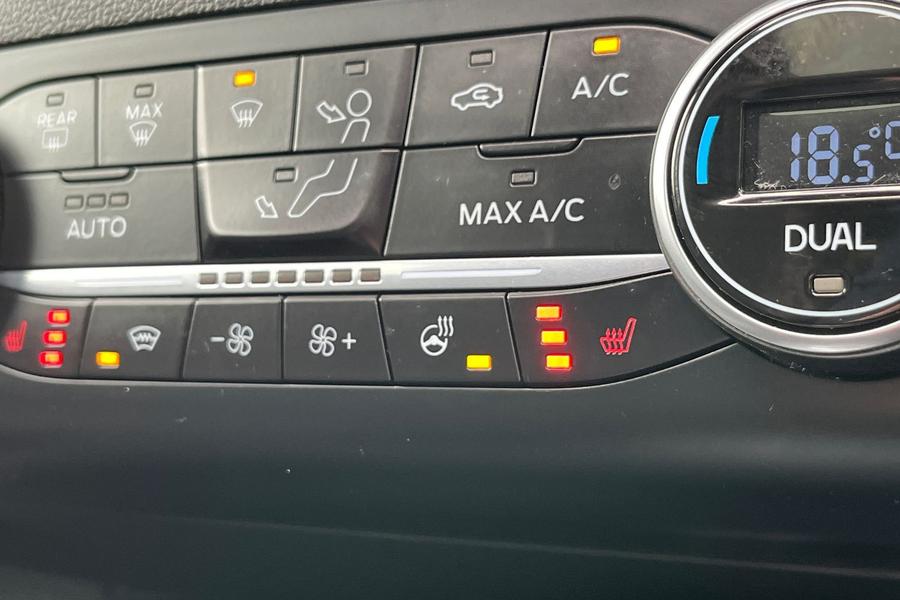 Ford KUGA Photo autoimg-380e2e5478f709ce15ea1ba76344c207bcca3fbf.jpg