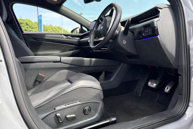 VOLKSWAGEN Id.7 Photo 47