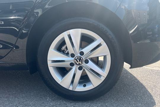 Volkswagen Golf Photo autoimg-381922c2b271dabea27c3dde39769fb5d090ecac.jpg