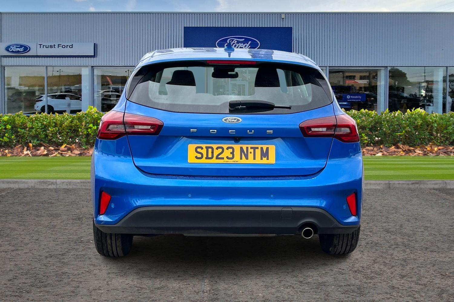 Ford Focus Photo 6