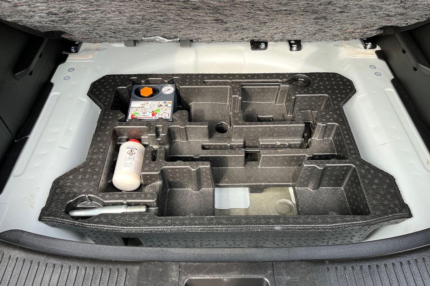 Suzuki S-Cross Photo 22