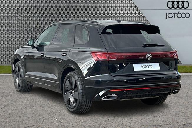 VOLKSWAGEN Touareg Photo 3