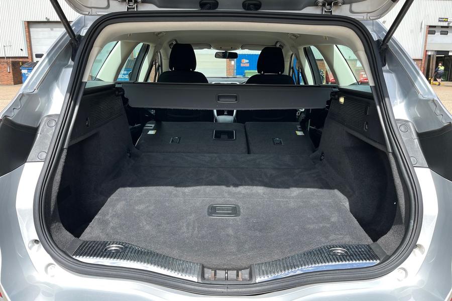 Ford MONDEO Photo autoimg-382affbd49484130b2dbe5f14eb407822c566be8.jpg