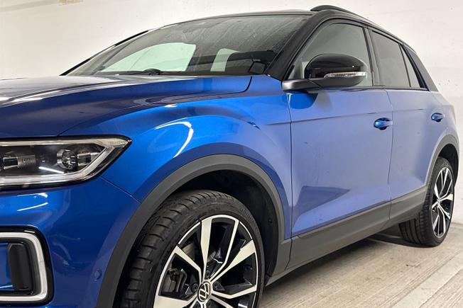 VOLKSWAGEN T-Roc Photo 40