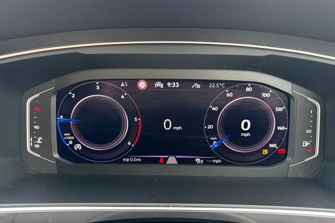 VOLKSWAGEN Tiguan Allspace Photo 39