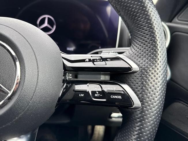 MERCEDES-BENZ C Class Photo 17