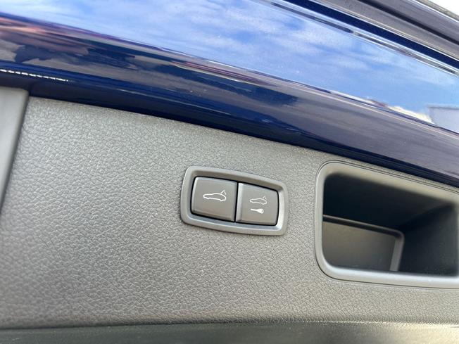 PORSCHE Macan Photo 47