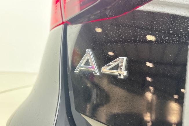 AUDI A4 Avant Photo 23