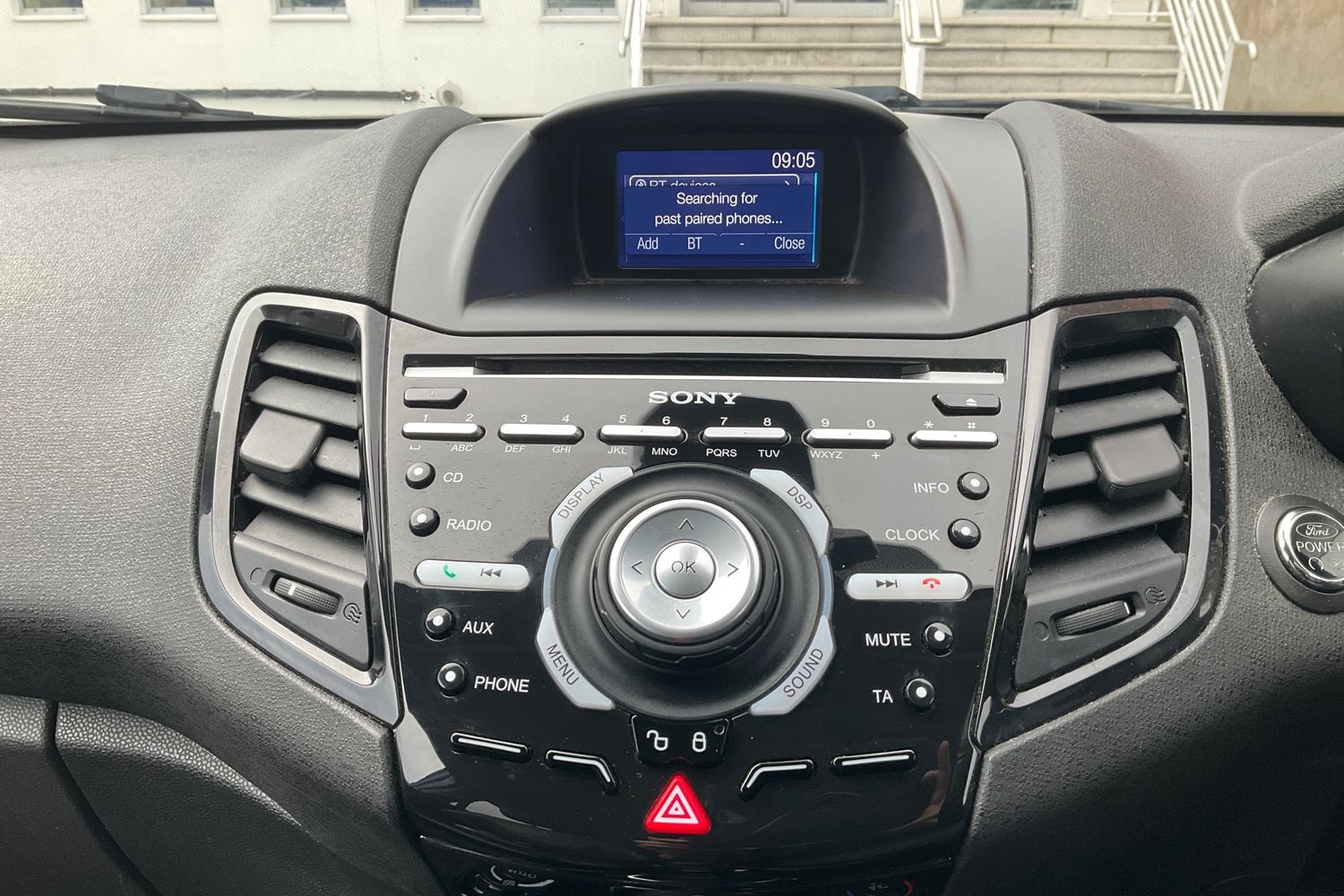 Ford FIESTA Photo 24
