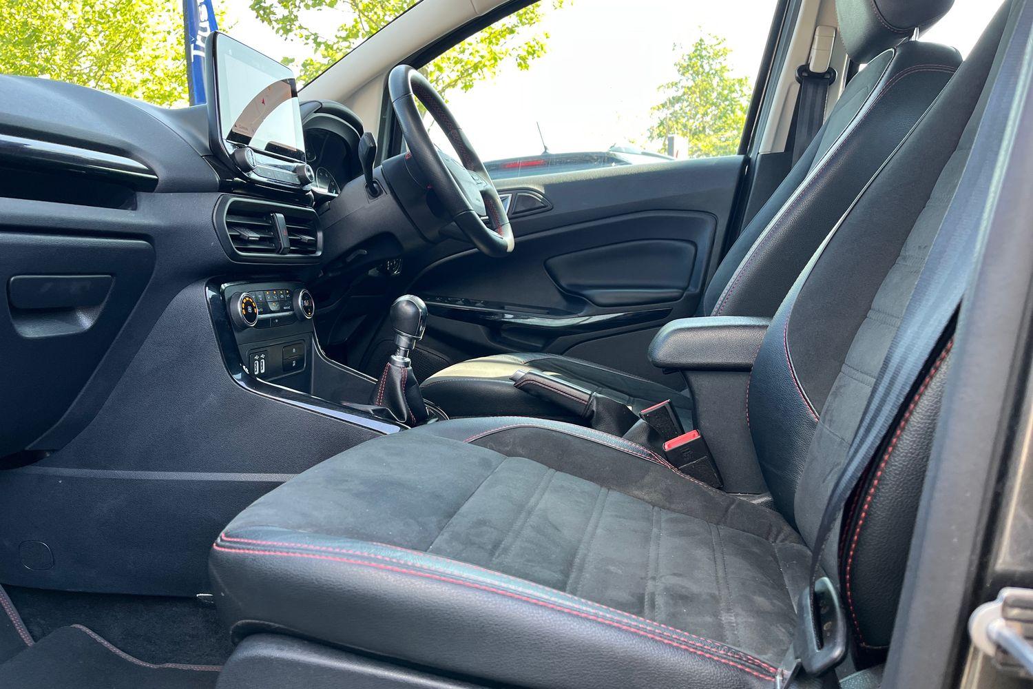 FORD ECOSPORT Photo 17