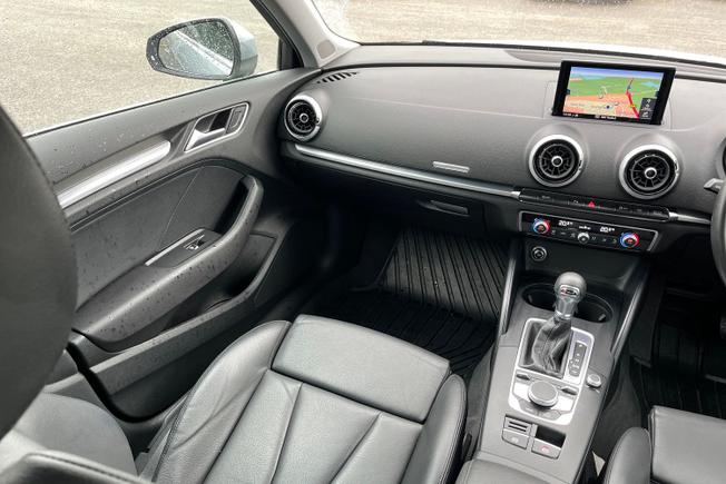 AUDI A3 Photo 44