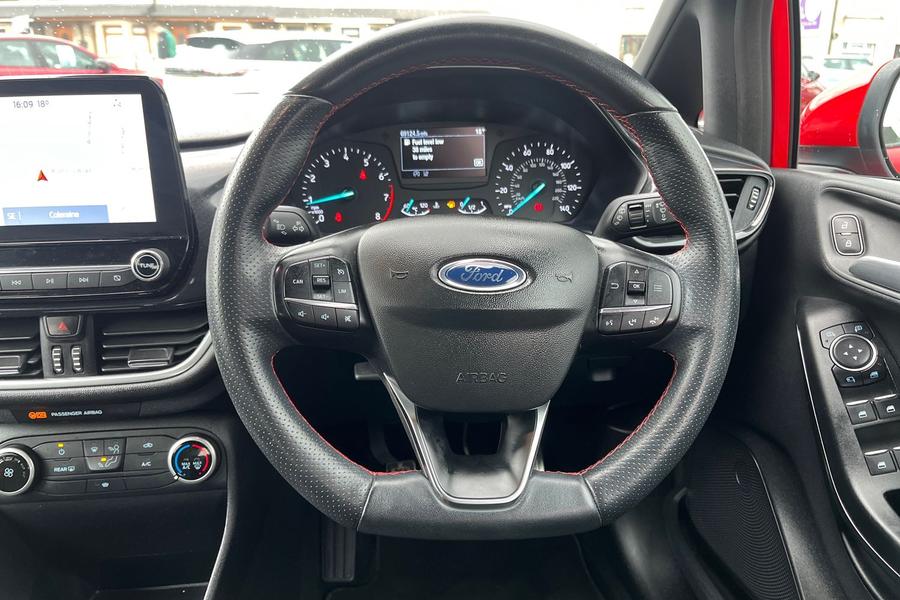 Ford FIESTA Photo autoimg-384460851599735c06b92b18e381bbee060e0e39.jpg