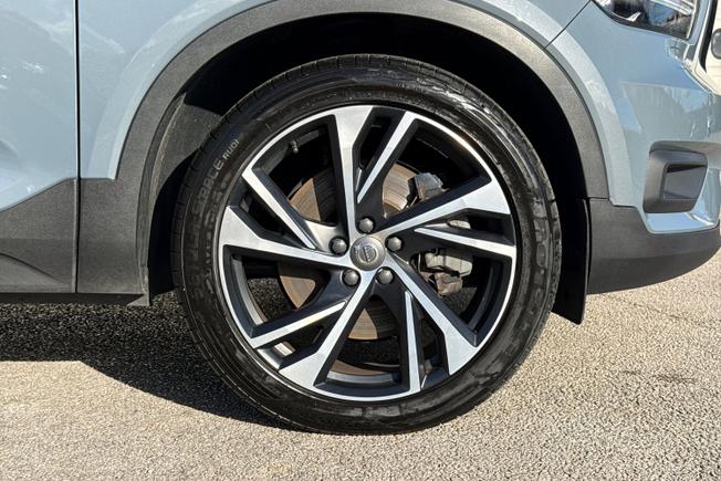 VOLVO Xc40 Photo 5