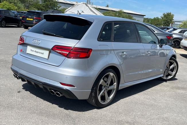 AUDI S3 Photo 25