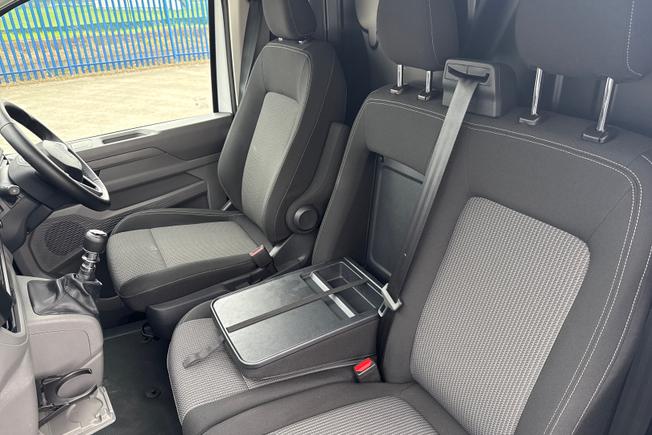 VOLKSWAGEN Transporter Photo 47