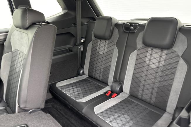 VOLKSWAGEN Tiguan Allspace Photo 28